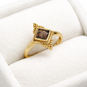 Bague en Quartz Fumé Naturel Forme Paix Style Glamour, Sertie de Laiton, Faite à la Main, avec Pierre Précieuse Carrée pour Femme, Vente en Gros - Product Image 6