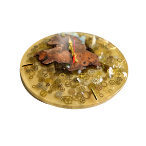 Support de rangement rond en résine fait main avec feuille et engrenages, design rustique - Product Image 1