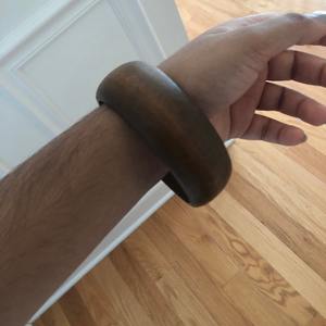 Fashionable Wooden <b>Bangles</b> in Assorted Colors and Shapes for Retail by Tradebyd - Product Image 1