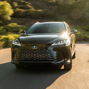 Offre Spéciale Lexus RX F SPORT Véhicule de Luxe Performances Robustes Cabine Spacieuse et Expérience de Conduite Premium - Product Image 6