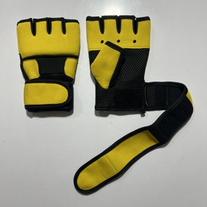 Gants de sport sans doigts avec support pour les poignets, paume en mesh respirant et rembourrée, pour musculation, hommes et femmes. - Product Image 2