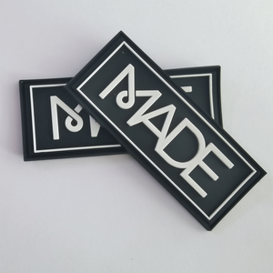 Patchs en silicone souple pour vêtements, logo en caoutchouc PVC, lettres 3D personnalisées, haute qualité, sans minimum de commande. - Product Image 1