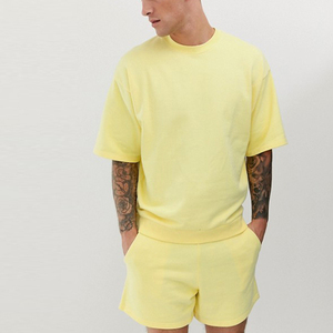 Ensemble t-shirt et short décontracté jaune pour homme, col rond, couleur unie, léger, respirant, coupe ample, tenue d'été - Product Image 4