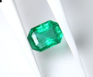 Émeraude de qualité supérieure certifiée IGI, cristal naturel de guérison GEMS INTERNATIONAL, 2,16 carats, taille octogonale, couleur vert vif - Product Image 3