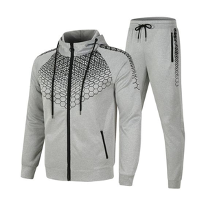 Trajes deportivos personalizados, sudaderas con capucha, pantalones, ropa de hombre de alta calidad con logotipos bordados y empaques personalizados. - Product Image 3