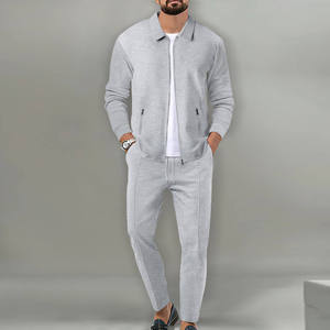 Ensemble de survêtement élégant pour homme en tissu gaufré, coupe ajustée, style streetwear moderne, veste et pantalon de luxe pour homme - Product Image 3