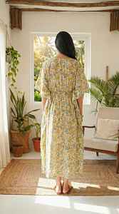ชุดเดรสผ้าฝ้ายลายดอกไม้สำหรับผู้หญิง สไตล์โบฮีเมียนลำลอง เหมาะสำหรับใส่เที่ยวพักผ่อนช่วงฤดูร้อน - Product Image 3