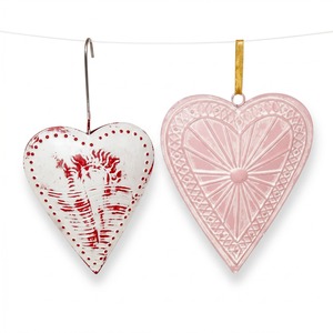 Luxury Metal Christmas Hanging Ornament With Beautiful Heart Pattern For Christmas Decoration Religious Celebrations - Product Image 1