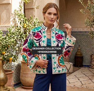 Veste en velours brodée Suzani en coton, faite à la main, de luxe, taille unique, modeste, unisexe, style ouzbek, dernière tendance britannique - Product Image 1