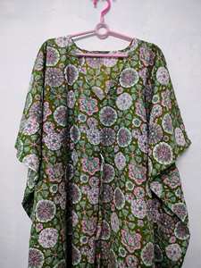 Vestido Kaftán Vintage de Algodón con Estampado Floral y Encaje, Largo hasta la Rodilla, Hecho a Mano, para Playa - Product Image 5