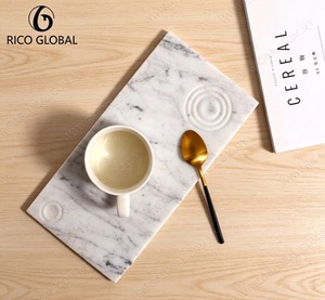 จานเสิร์ฟเซรามิคทรงสี่เหลี่ยมลายหินอ่อน ดีไซน์มินิมอล ยี่ห้อ RICO GLOBAL - Product Image 1