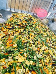 Fabricant vietnamien de fruits secs mixtes lyophilisés, collation tropicale croustillante en vrac - Product Image 3