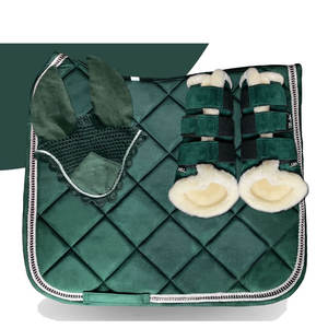 Euro Cavall Industries 2026 Ensemble Assorti Personnalisé de Tapis de Selle de Dressage Matelassé, Voile Anti-Mouches et Protège-Boots, Doublure Polycoton, Polyester - Product Image 1