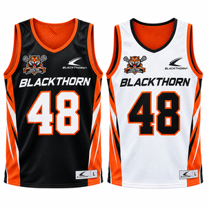 Conjunto de Camiseta y Pantalones Cortos de Baloncesto Personalizados para Jóvenes, Sublimación, Absorción de Humedad, Venta al Por Mayor, Camisetas Reversibles - Product Image 4
