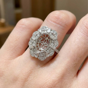 Anillo de Halo Ovalado Art Deco de Oro Sólido de 18k con Diamantes, Montura Semifinalizada para Marca Privada - Product Image 3