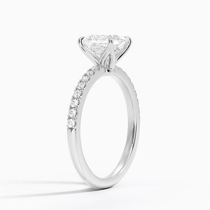 แหวน BOJ รุ่น 026 ทรงปรินเซสคัท เงินแท้ 925 ลายสลักโบราณ ประดับเพชรสามเม็ด 2 กะรัต สี D ความสะอาด VVS1 มอยส์ซาไนต์ รับรองโดย GRA - Product Image 2