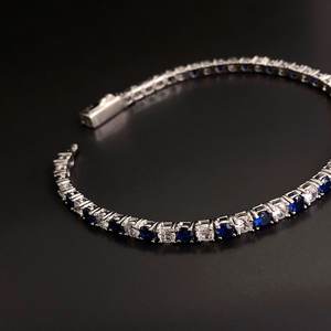 Bracelet en argent avec pierre précieuse saphir, pierre de naissance de septembre, cadeau pour femme pour anniversaire, mariage ou autre occasion. - Product Image 2