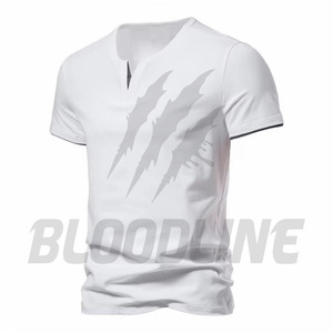 เสื้อยืดคอกลมแขนสั้นผู้ชายสีทึบแบบถักลำลองทรงปกติสีดำ - Product Image 1