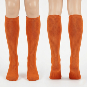 Calcetines de Compresión para Hombre, Premium, 320 GSM, Algodón y Poliéster, Color Naranja, Estilo Acanalado, con Logotipo Bordado Personalizado - Product Image 1