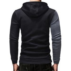 Sweat-shirt à capuche bicolore pour homme, pull à blocs de couleur, design contrasté, tissu doux, style décontracté urbain, tenue moderne pour tous les jours - Product Image 3