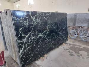 Dalles de marbre vert SILO Spider - Design moderne, surface polie pour comptoirs de cuisine, salle de bain, villa et appartement, plans de travail et dessus de meubles - Product Image 2