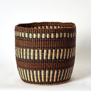 Cesta de Almacenamiento Tejida con Fibra Natural, con Elegante Banda Decorativa de Rayas Marrones, Cesto Resistente de Seagrass para Decoración de Sala de Estar - Product Image 2