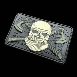 Parche de goma 3D en relieve con diseño de calavera con barba y hachas, rectangular, para coser. - Product Image 2