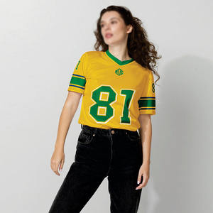 Proveedor de camisetas de fútbol americano personalizadas en color amarillo, diseños sublimados, impresión por transferencia, estilo vintage, corte holgado, malla, fabricadas en EE. UU. - Product Image 5