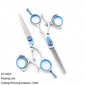 Juego de Tijeras de Peluquería Profesionales Plateadas, 2 Piezas, Tijeras de Corte de Pelo de Acero con Alto Contenido de Carbono, con Tornillo Ajustable - Product Image 2