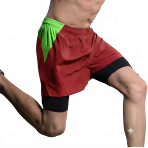 Shorts de sport rouges personnalisés pour hommes, athlétiques, côtelés, pour la gym, décontractés, avec poches contrastantes, en tissu Oxford, vente en gros - Product Image 1