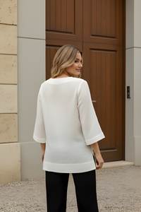 เสื้อผู้หญิงคลาสสิกสีขาว ผ้าฝ้าย แต่งลาย คอวี ความยาวปกติ แขน 3/4 เย็บอย่างดี สวมใส่สบายๆ เรียบหรู สีขาวล้วน - Product Image 2