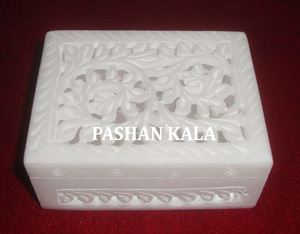 Caja de joyería de piedra de jabón natural tallada a mano con diseño de flor y elefante, diseño clásico para mayoristas, fabricantes y en grandes cantidades. - Product Image 3