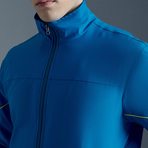 Survêtement coupe-vent de haute qualité avec veste zippée intégrale et pantalon, en nylon et polyester respirant, léger et décontracté - Product Image 5