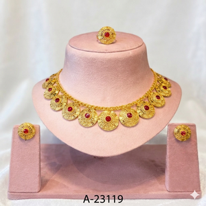 ชุดเครื่องประดับทองชุบโลหะผสมสังกะสีประดับเพชรซิร์คอนจาก MOLL JEWELLERS สำหรับผู้หญิง เหมาะสำหรับงานหมั้น งานแต่งงาน ของขวัญจากผู้จัดงาน - Product Image 1