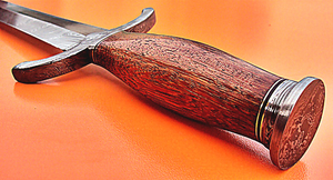 Espada larga decorativa vintage de acero de Damasco, hecha a mano, con mango de madera de palisandro y olivo, agarre texturizado, funda, colección de cosplay - Product Image 4