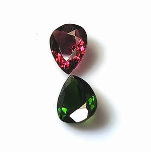 Ensemble de 2 pierres précieuses de tourmaline naturelle zambienne calibrée, multicolores pastel, taille poire, 7x9 mm, 2,80 carats au total - Product Image 2