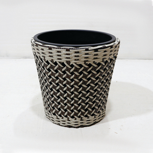 New Design Minimalist Eco-Friendly <b>Plastic</b> Wicker Round Planter Two-tone Cross-woven Durable Garden <b>Plant</b> - Product Image 2