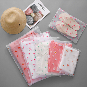 Sacs à fermeture éclair transparents en PVC givré Eva personnalisés avec logo, pour petits emballages cadeaux, impression offset, réutilisables - Product Image 6