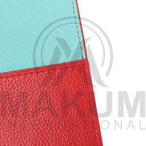 Porte-passeport en cuir pliable léger avec logo personnalisé pour le camping et la randonnée - Product Image 4