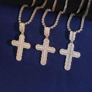 Collier tendance personnalisé style hip-hop en argent 925 plaqué rhodium avec pendentif croix de Jésus en moissanite et diamants, cadeau religieux chrétien - Product Image 4