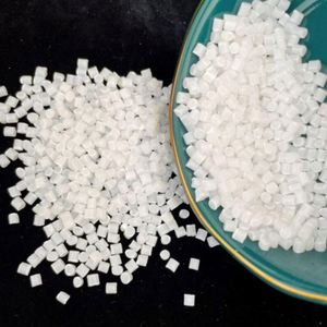 Copos de Plástico PET Premium Disponibles a Granel, Ideales para Reciclaje e Industrias de Manufactura - Product Image 6