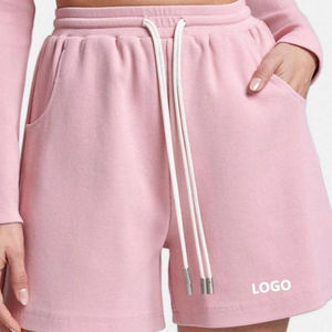 Short de détente personnalisé pour femmes avec poches latérales zippées en molleton brossé super doux avec logo brodé - Product Image 1