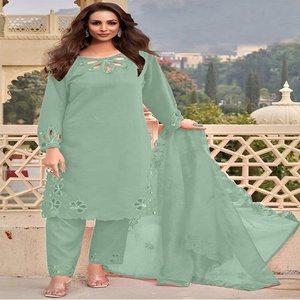 Kurti Pantalon Kurti Dupatta pour femmes à vendre pour mariage et festival disponible à un prix abordable auprès d'un fournisseur indien - Product Image 3