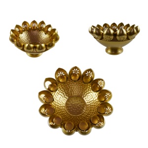 Juego de 3 Diyas de Metal Estilo Tradicional Único con Latón para Decoración Interior del Hogar, Cuenco Diya para Decoración del Hogar - Product Image 2