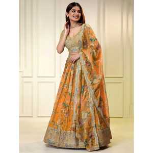 Lehenga choli ชุดเทศกาลผ้าโปร่งพิมพ์ลายสีส้มสุดเจ๋ง - Product Image 1