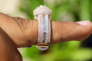 Bague de cocktail plaquée or rose pour femme, forme boule, micro-pavé de zircon cubique, bague de fiançailles et de mariage glamour et tendance - Product Image 3