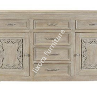Aparador de Madera Maciza Hecho a Mano de Lujo con Puertas Talladas con Motivos Ornamentales y Acabado Blanco Desgastado