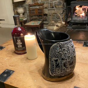 Grande tasse en corne de boeuf personnalisée corne à boire Viking décoration de la maison Souvenir poli bière ale et hydromel Tankard par FWE - Product Image 1