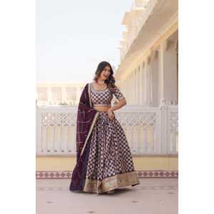 Ropa DE BODA elegante Lehenga Choli con Dupatta para damas de honor e invitados - Product Image 2