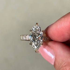 Anillo de Compromiso y Boda con Diamante Cultivado en Laboratorio, Corte Marquesa, 4.20 Quilates, Oro Amarillo de 14k, Joyería para Regalo - Product Image 1